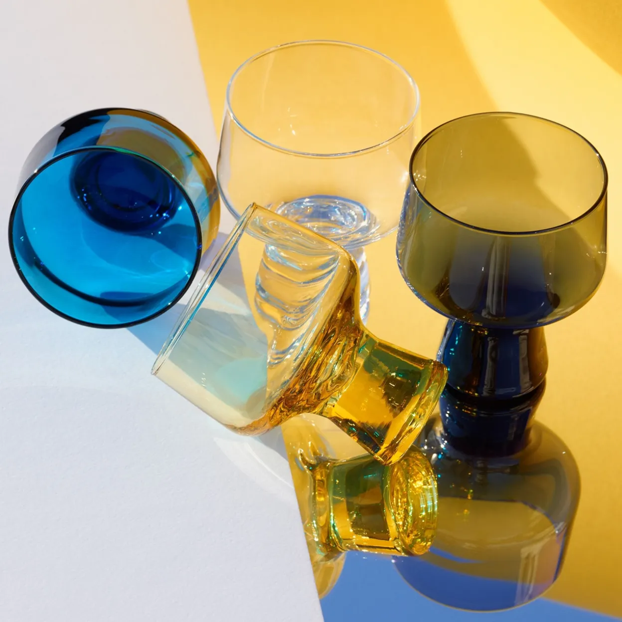 Glas på fot 29cl elektrisk blå 2-pack